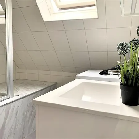 Uni-klinikum- Zentrale Lage Von Holsterhausen *