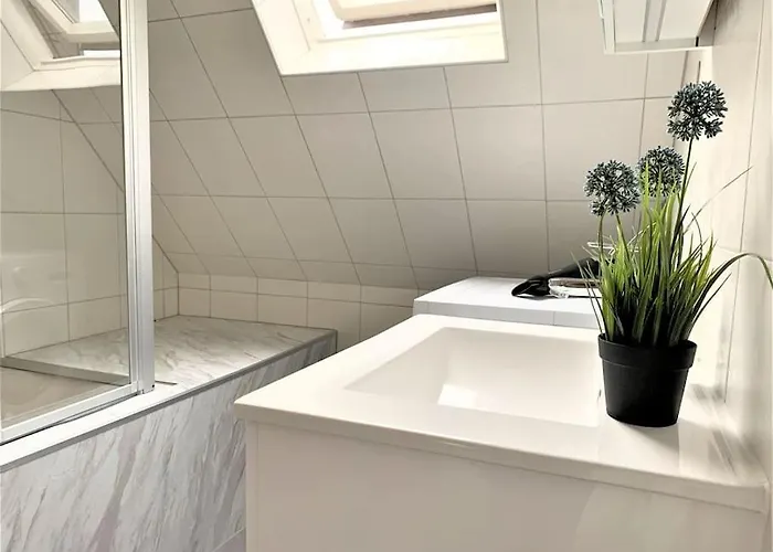 Uni-klinikum- Zentrale Lage Von Holsterhausen *