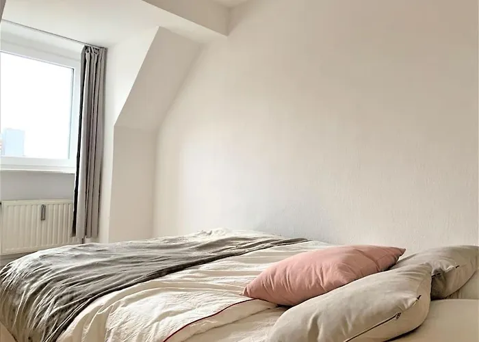 Uni-klinikum- Zentrale Lage Von Holsterhausen Daire Essen